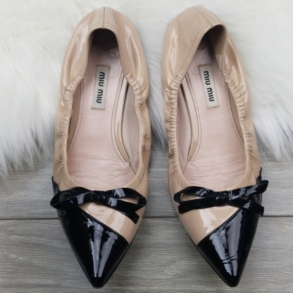 Miu Miu Shoes - Miu Miu Bicolor Pointed Toe Ballet Flat Nude/Black